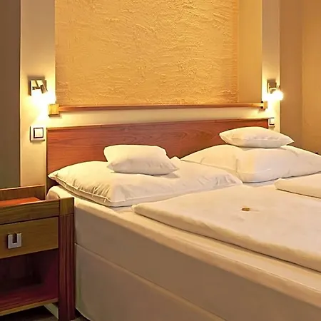 & Wellness St. Moritz 4* Mariánské Lázně