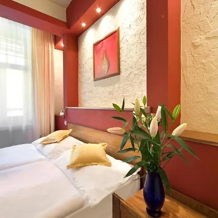 Hotell & Wellness St. Moritz 4*