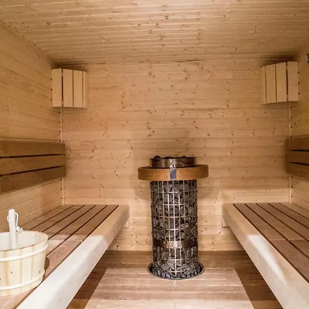 Hotell & Wellness St. Moritz 4*
